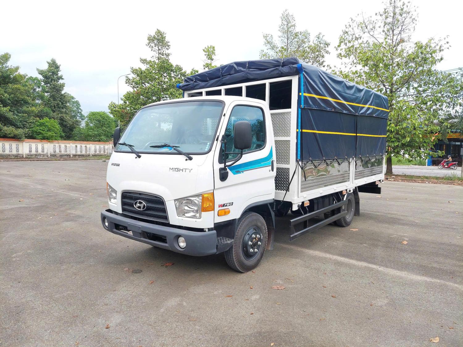 HYUNDAI MIGHTY W750 MUI BẠT TẢI 3.450KG 