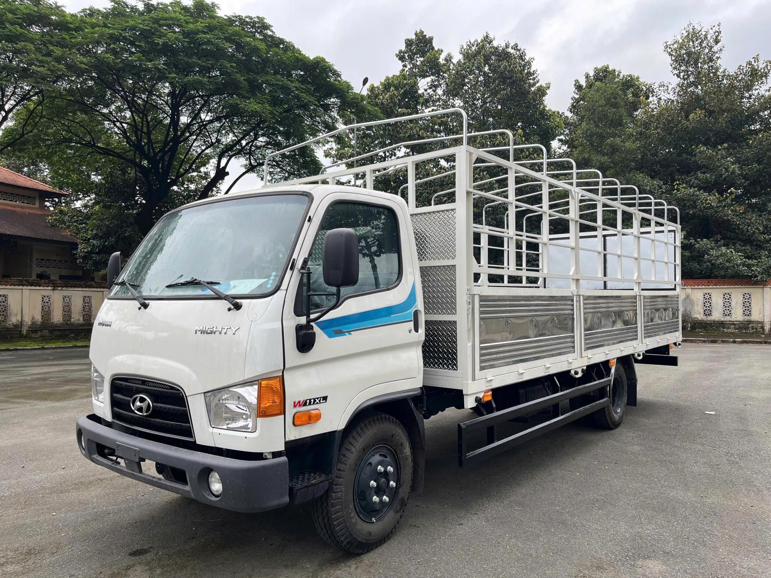 HYUNDAI W11XL TẢI 6T5 THÙNG DÀI 6M22